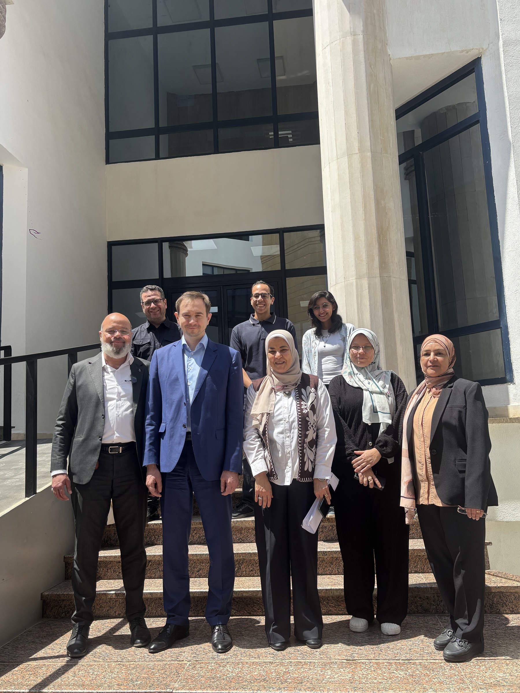 جامعة المستقبل في مصر تستقبل وفد شركة Positive Technologies لتعزيز التعاون في مجال الأمن السيبراني